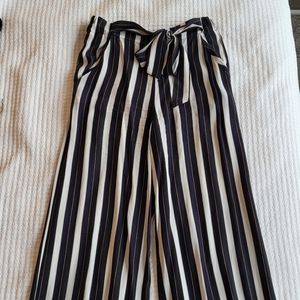 Wilfred wide leg cropped pants with tie, size M